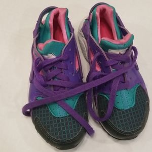 Kids Nike Huarache 11c